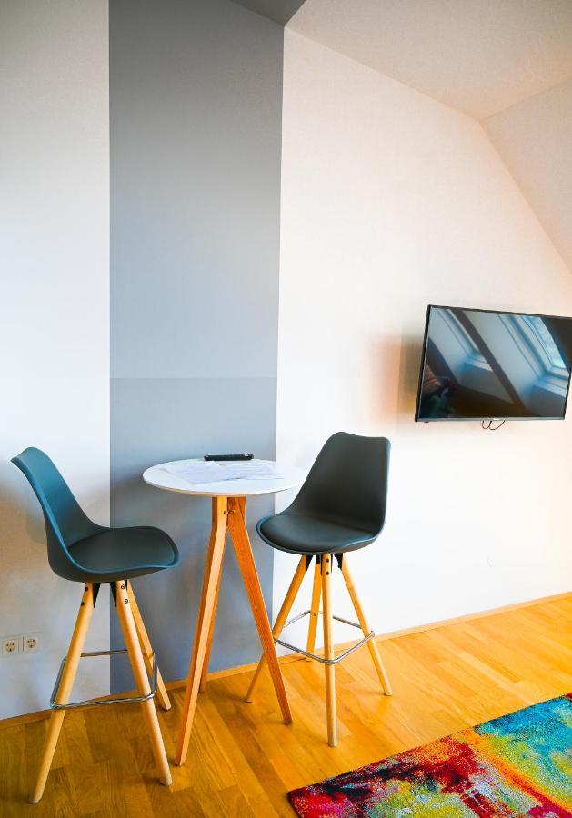 Backpacker Apartment Schönbrunn Wien Exteriör bild