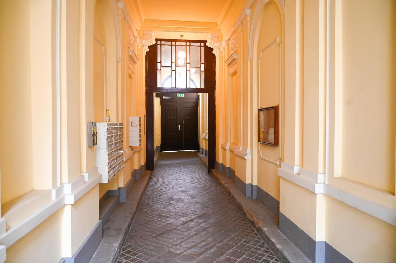 Backpacker Apartment Schönbrunn Wien Exteriör bild